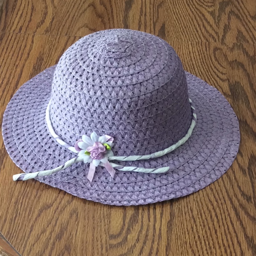 Adorable summer hat for little girl - Picture 1 of 7